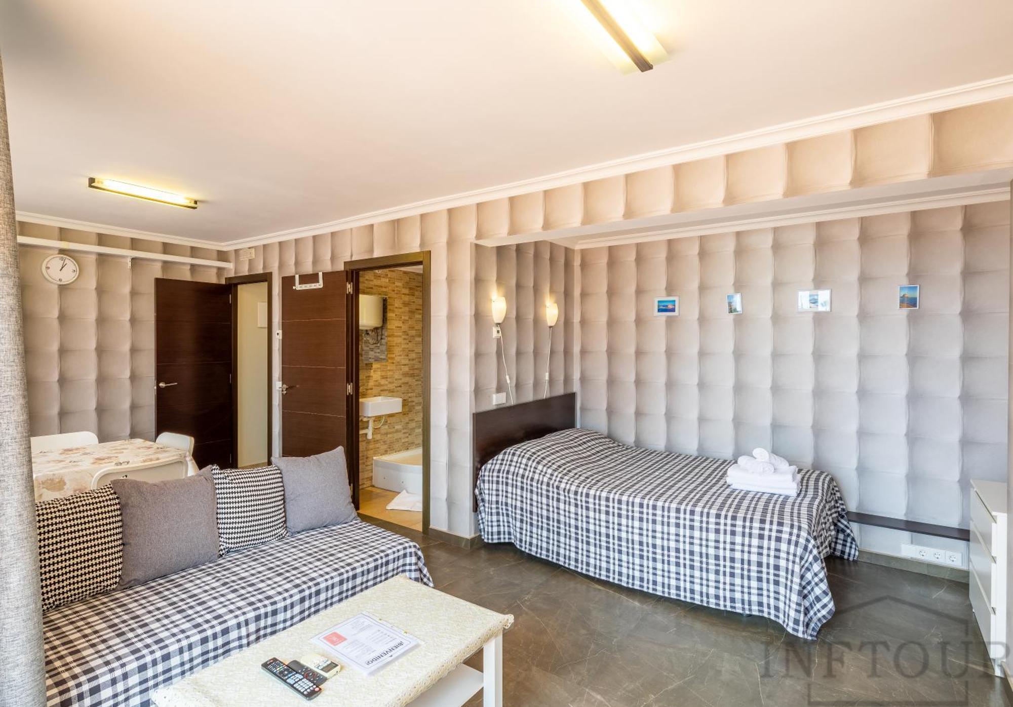 Paola 1 Inftour Apartment Калпе Екстериор снимка